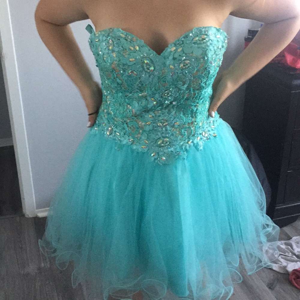 Prom dress - Picture 5 of 8